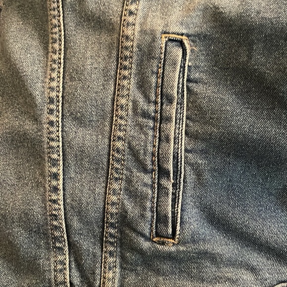 NWOT SO Lightly Distressed Denim Jacket - Blue - Picture 8 of 9